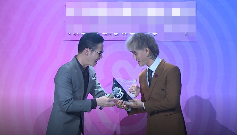 Thông tin về người nổi tiếng